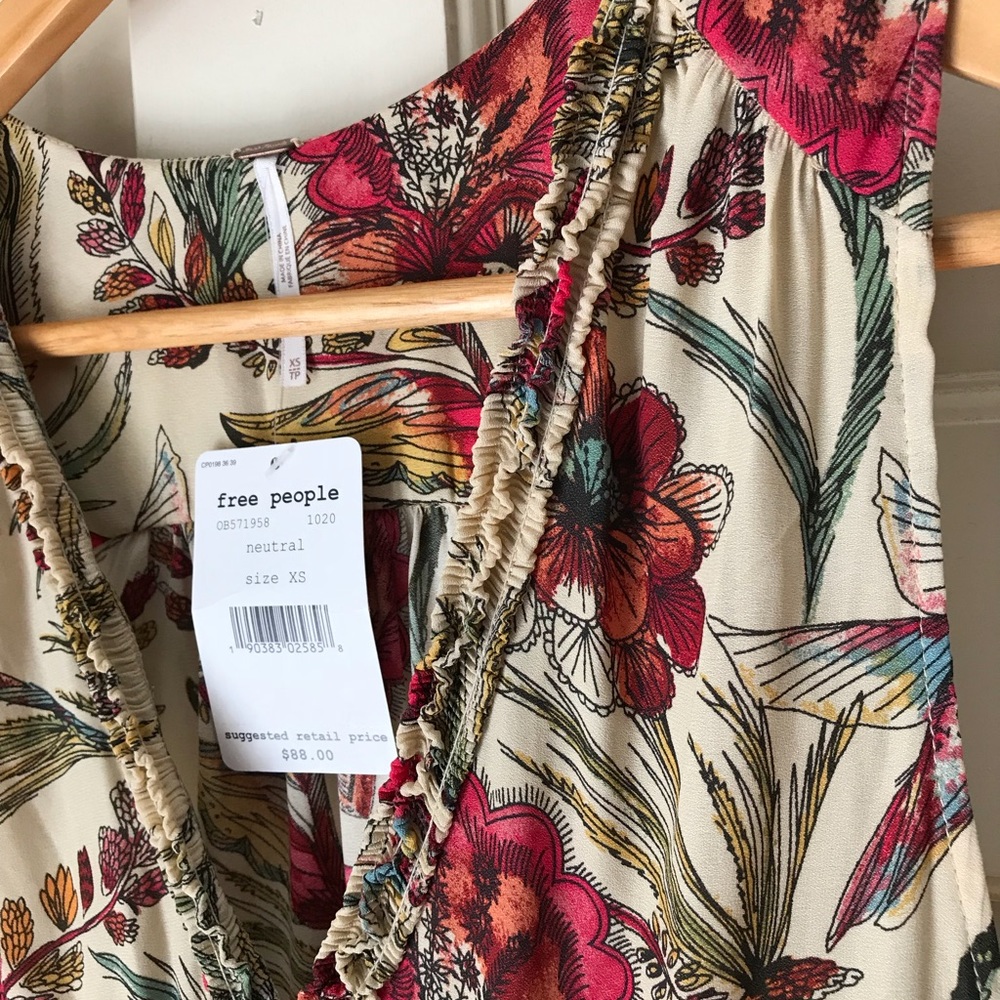 Free People top/dress. Runs BIG - Picture 2 of 7
